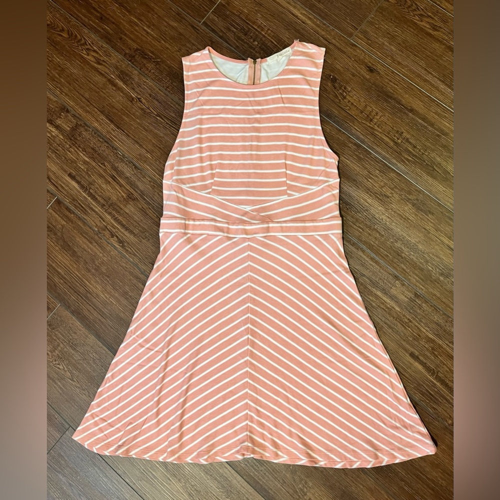 Rewind sleeveless dress. Size XL.